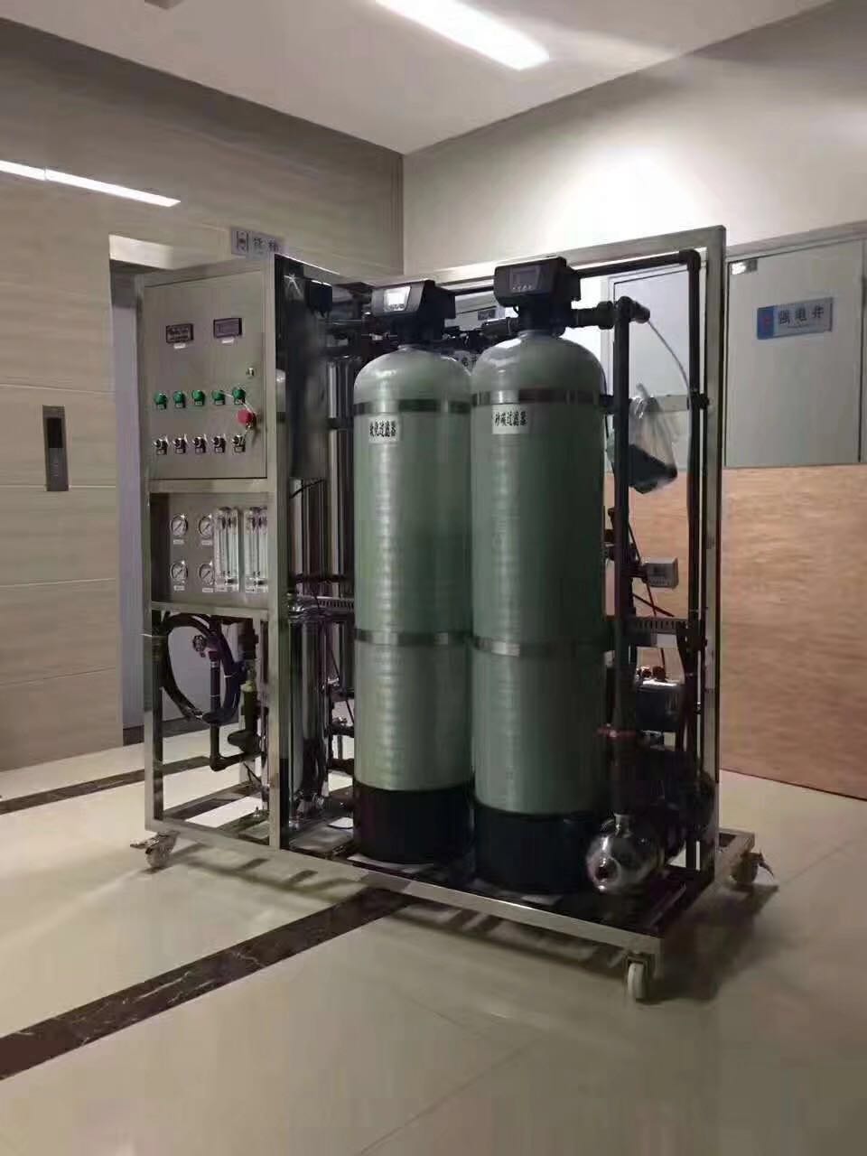 直飲水設(shè)備