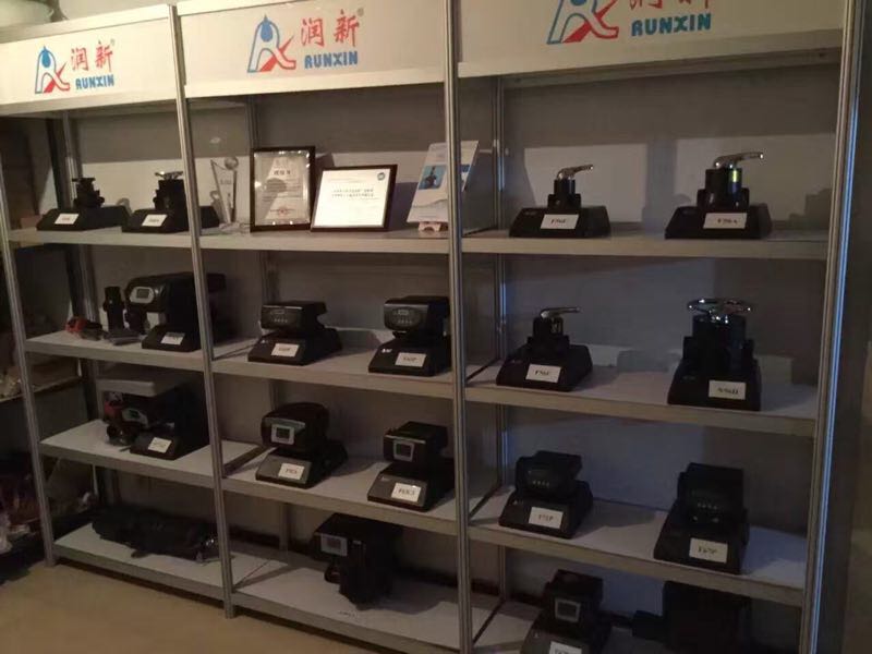 潤新多功能機閥